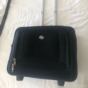 American Tourister small roller bag